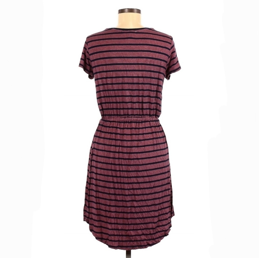 5/$25 Olive & Oak Casual Dress - Picture 2 of 4